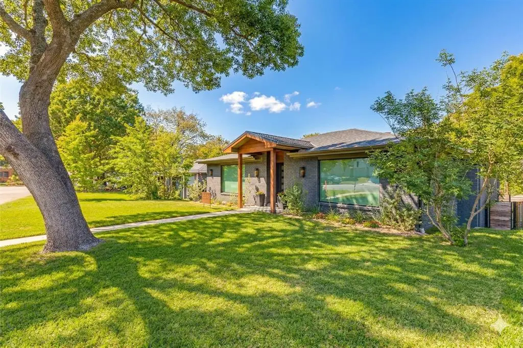 3417 Worth Hills Drive, Fort Worth, TX 76109