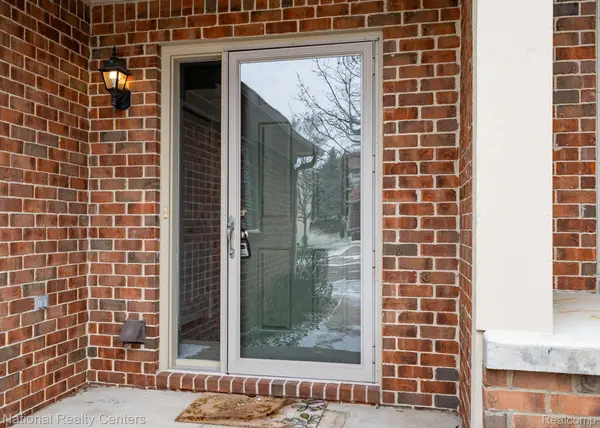 1291 Azalea LN #120, Waterford Charter Township, MI 48327