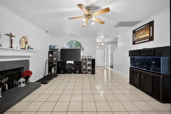 3415 Mayflower Court, Arlington, TX 76014