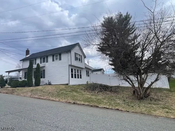 202 Beers St, Lopatcong Twp., NJ 08865