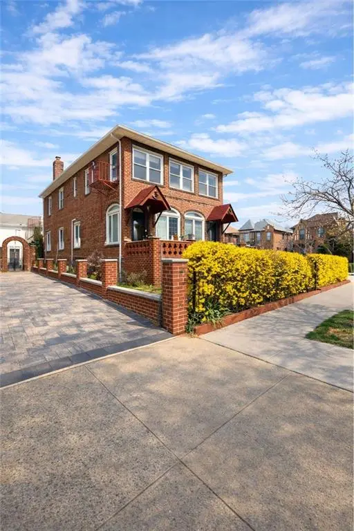 3923 Avenue R, Brooklyn, NY 11234