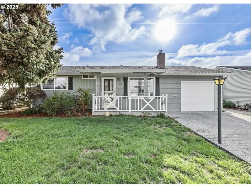 1538 UMPQUA RD, Woodburn, OR 97071