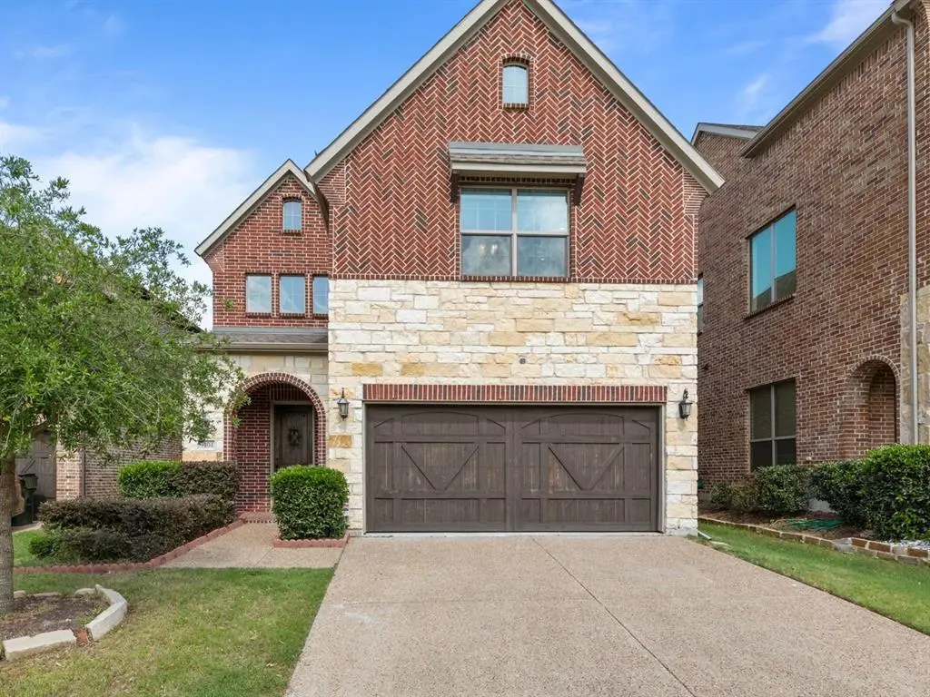9104 Blue Water Drive, Plano, TX 75025