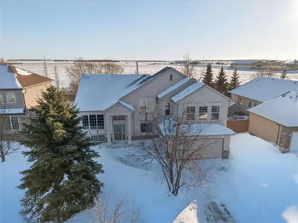14 Linden Lake DR, Oakbank, MB R5N 0M5