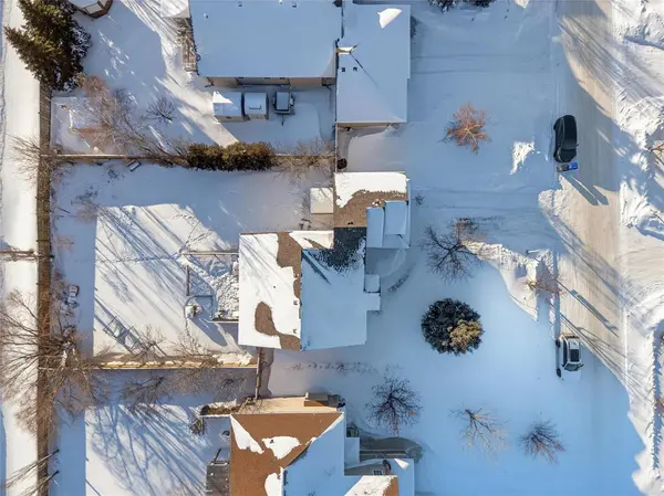 14 Linden Lake DR, Oakbank, MB R5N 0M5