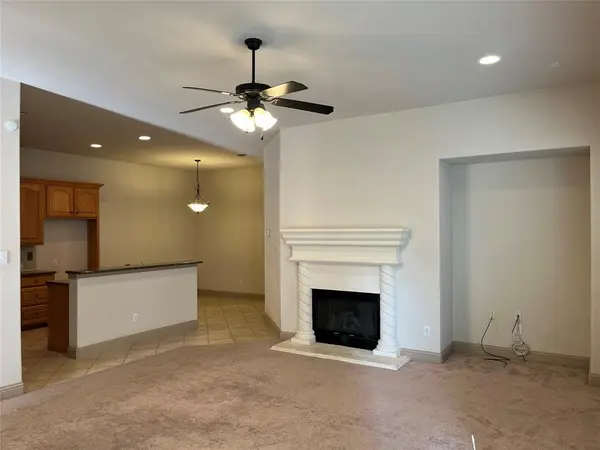 817 La Cima, Irving, TX 75039