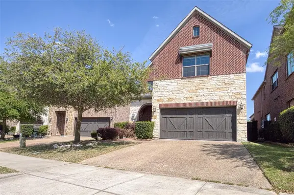 9104 Blue Water Drive, Plano, TX 75025