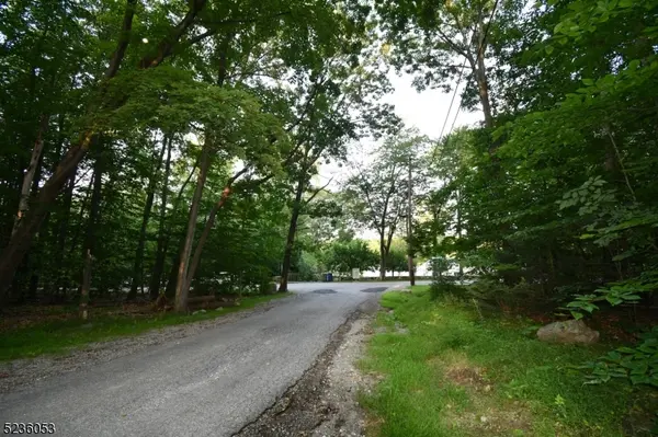 000 Peppe Ridge Dr, Stillwater Twp., NJ 07860