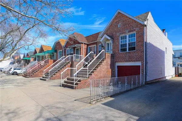 39 Bay 10th ST, Brooklyn, NY 11228