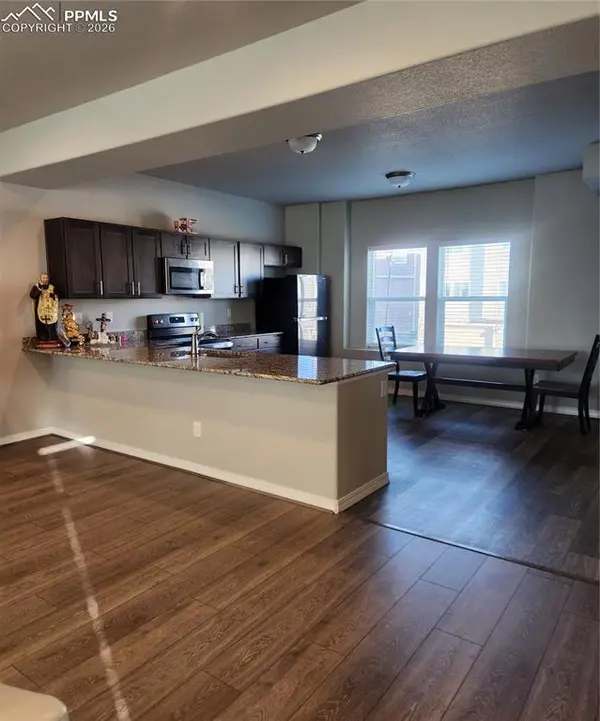 998 Cana GRV, Colorado Springs, CO 80916