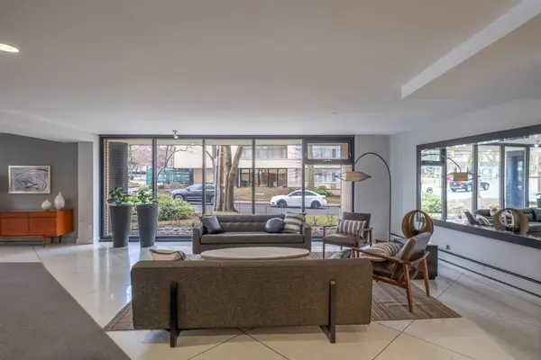 575 Avenue RD #1105, Toronto C02, ON M4V 2K2