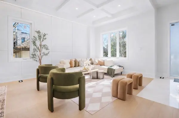 5 Larwood BLVD, Toronto E08, ON M1M 2M5