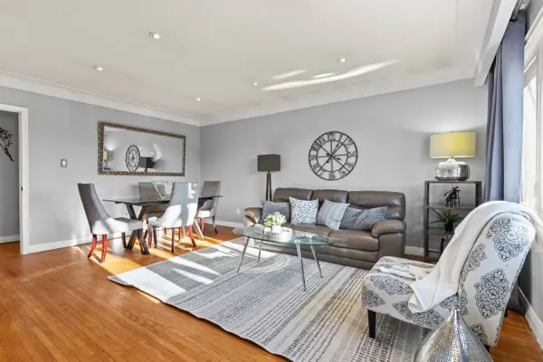 96 Terrace DR, Hamilton, ON L9A 2Y6