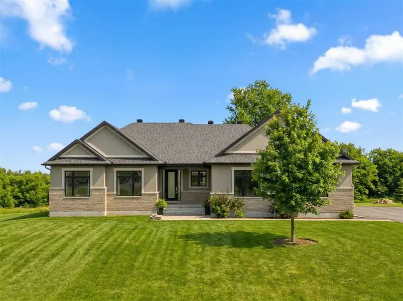 137 Coyles DR S, Beckwith, ON K0A 1B0