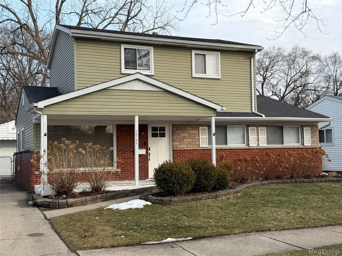 26144 Tawas ST, Madison Heights, MI 48071