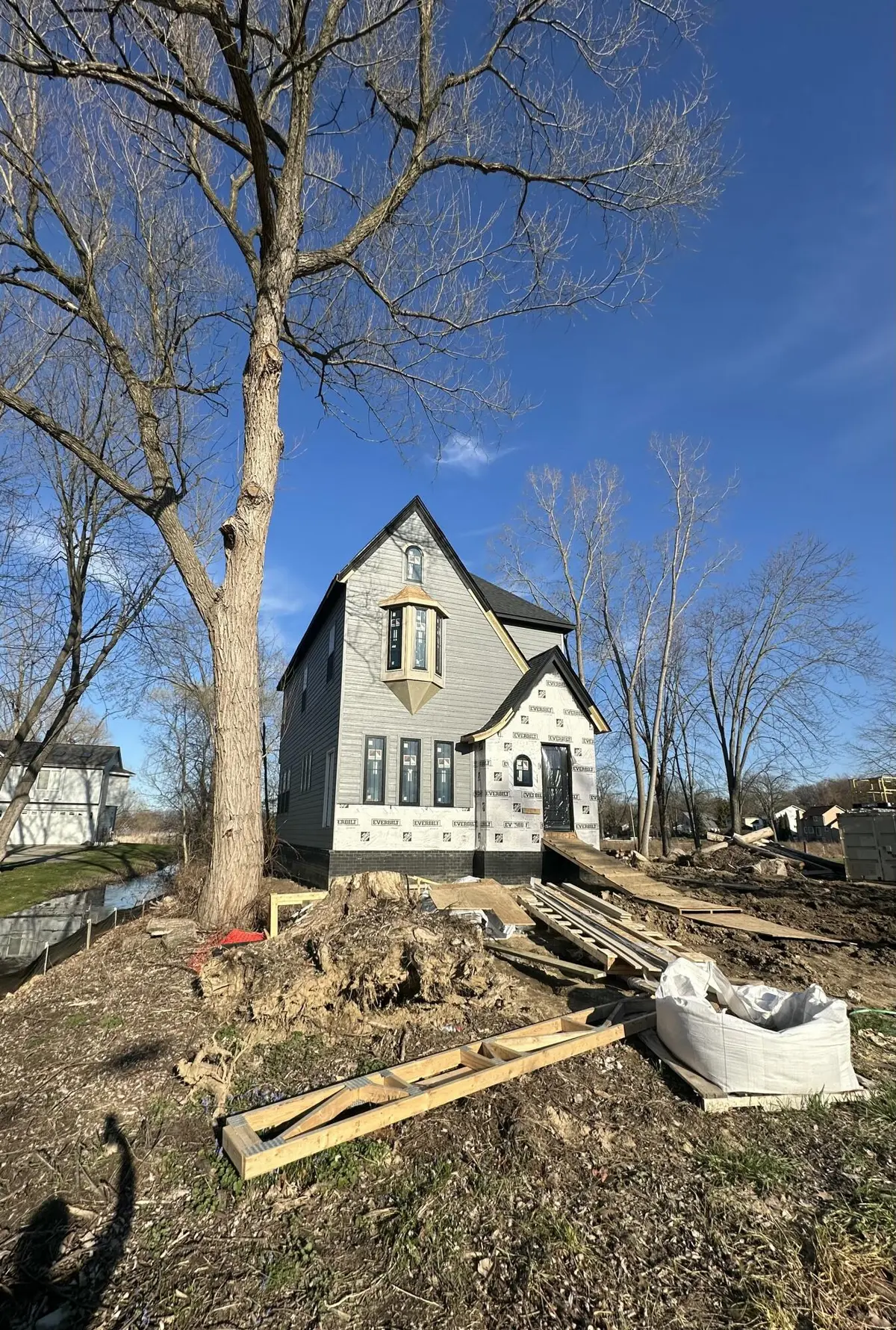 2020 Watkins Lake RD, Waterford Twp, MI 48328