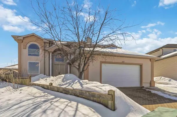 127 Pew LN, Fort Mcmurray, AB T9K 0A8