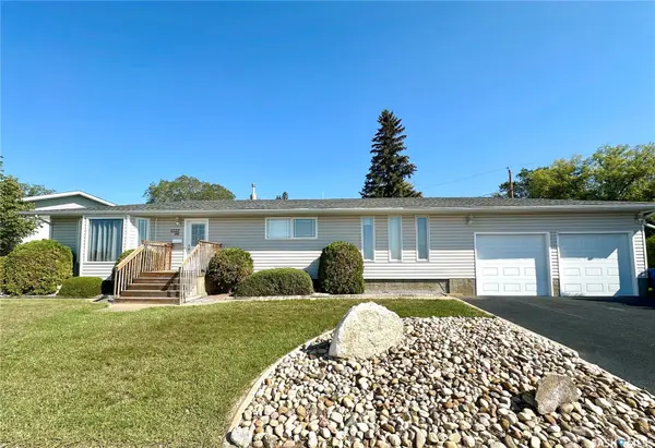 1222 96th STREET, North Battleford, SK S9A 0H1