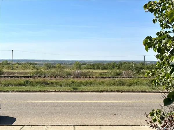 1222 96th STREET, North Battleford, SK S9A 0H1