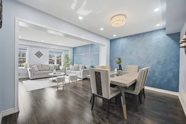 40 Memory LN, Brampton, ON L7A 0V9