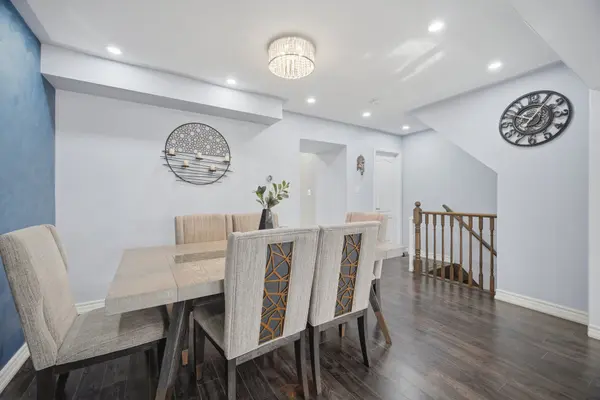 40 Memory LN, Brampton, ON L7A 0V9