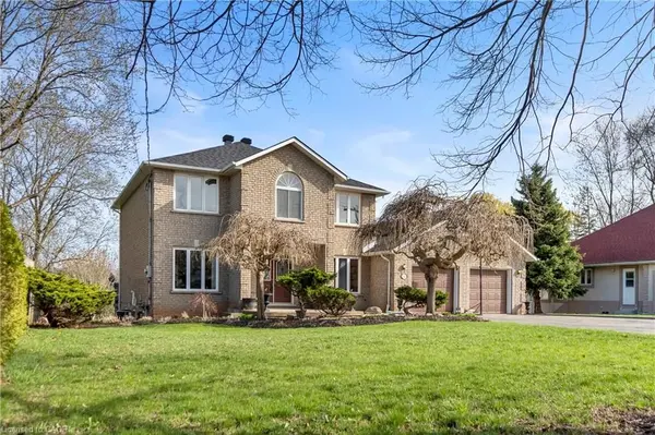 266 Sumach DR, Burlington, ON L7T 0B5