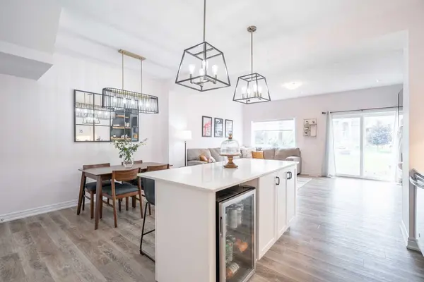 5080 Connor DR #2, Lincoln, ON L3J 0T3