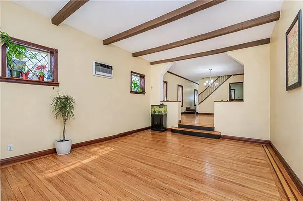 1833 East 33rd ST, Brooklyn, NY 11234