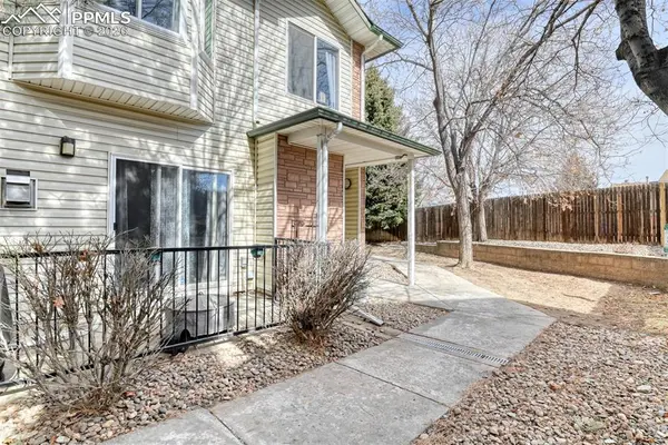 2095 Legacy Ridge VW #101, Colorado Springs, CO 80910