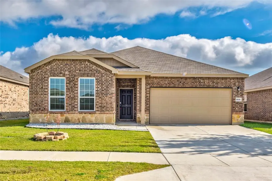 9108 Zubia Lane, Fort Worth, TX 76131