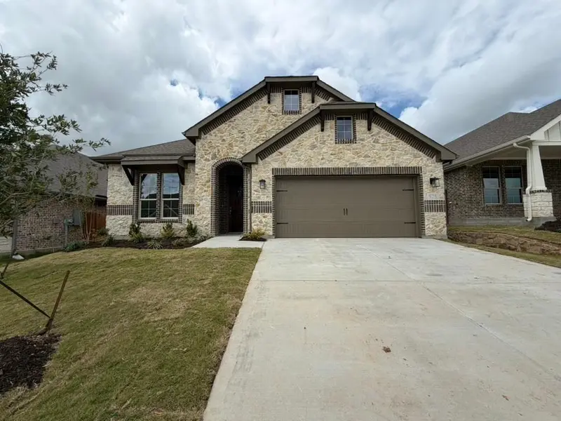 525 Waterford Park Boulevard, Weatherford, TX 76087