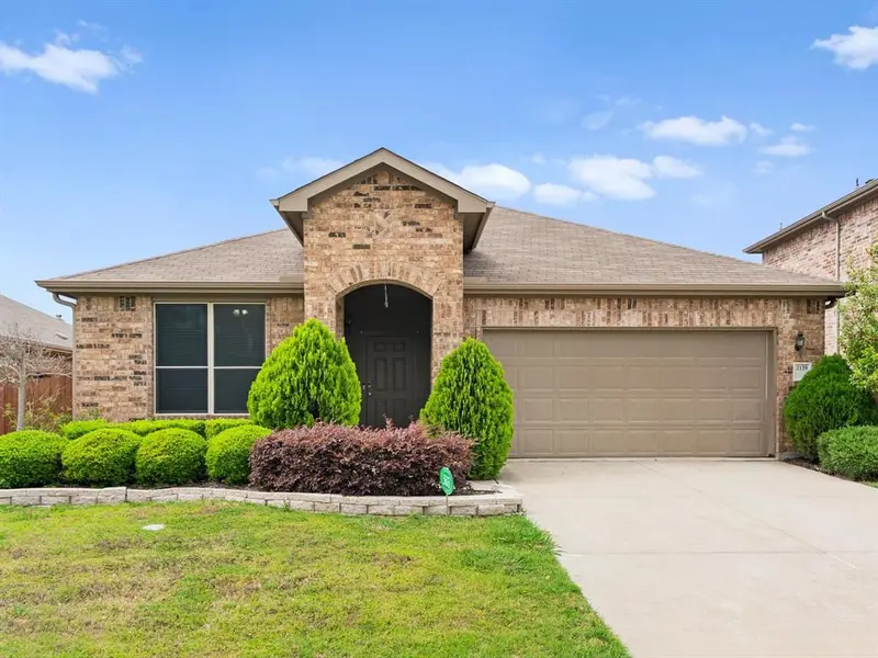2129 Brenham Drive, Heartland, TX 75126