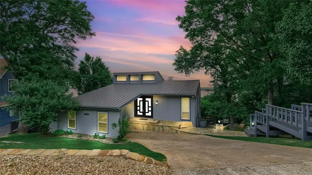 218 Island View Drive, Pottsboro, TX 75076