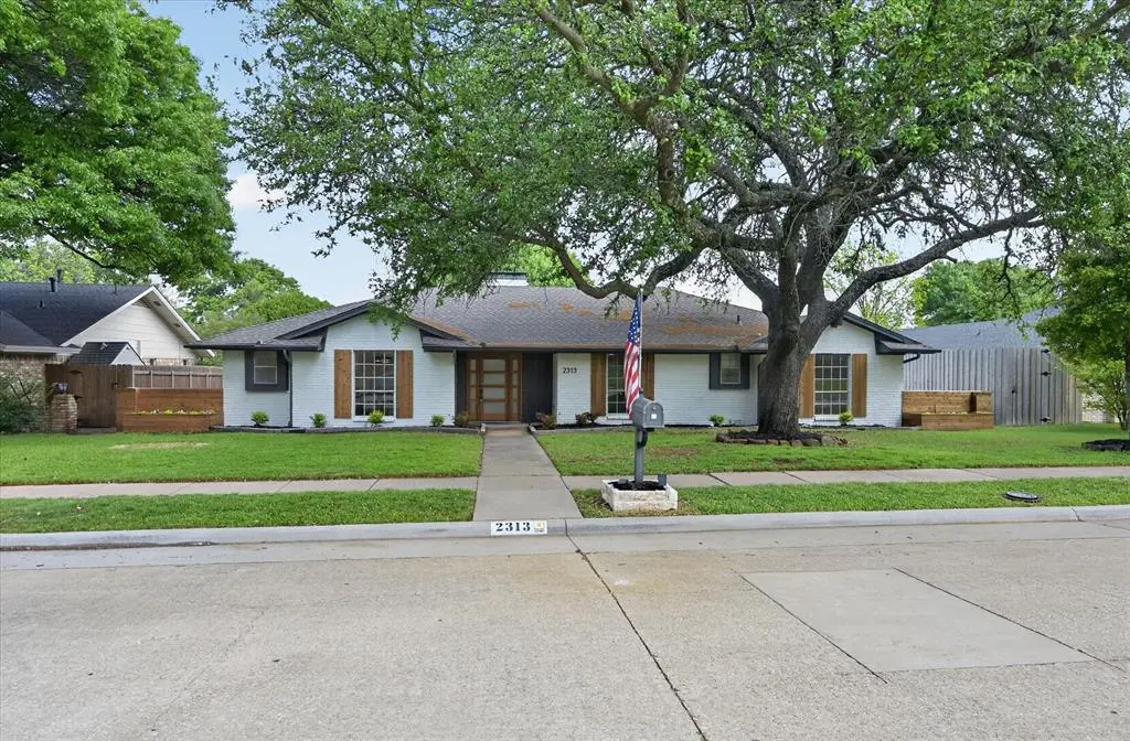 2313 Claridge Circle, Plano, TX 75075