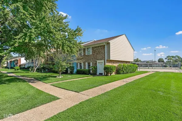 10046 GEORGETOWN Drive, Shreveport, LA 71115