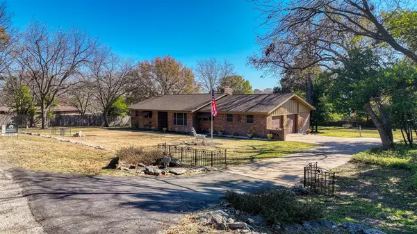 3706 Red Bud Drive, Weatherford, TX 76087
