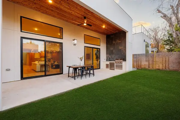 3940 N Crest Haven Road, Dallas, TX 75209