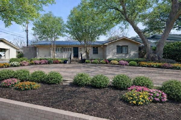 611 Westview Avenue, Fort Worth, TX 76107