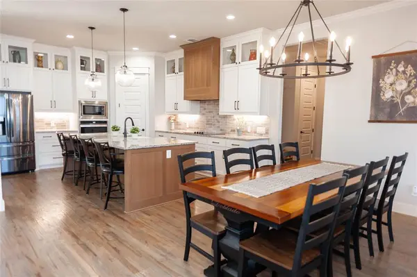 230 Low Bird Lane, Waxahachie, TX 75167