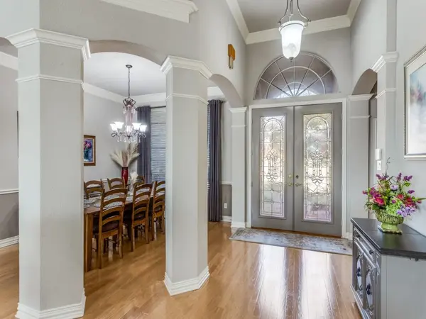 405 Shenandoah Drive, Burleson, TX 76028