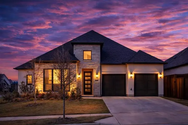 14440 Overlook Park Drive, Fort Worth, TX 76008