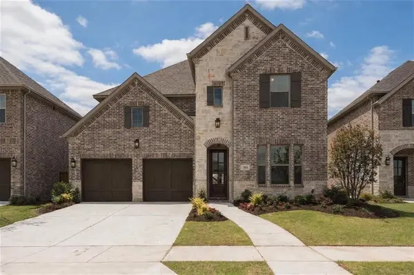703 Thoroughbred Avenue, Frisco, TX 75036