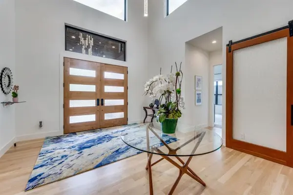 3918 Lively Lane, Dallas, TX 75220