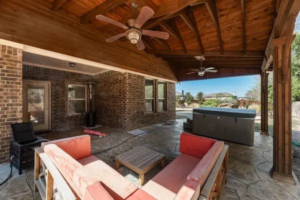 612 Longhorn Drive, Wylie, TX 75098