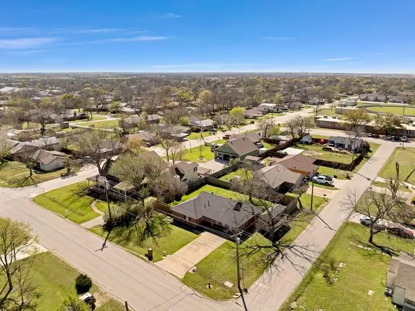 1010 Bolivar Street, Sanger, TX 76266