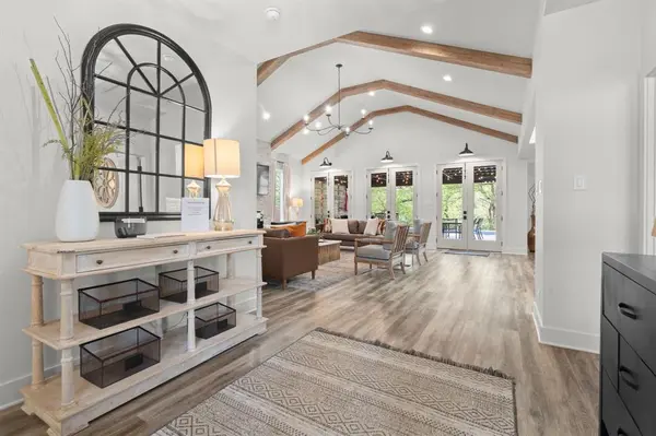 1704 Silverside Drive, Grapevine, TX 76051