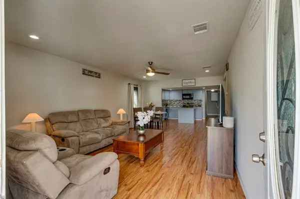 5720 Geddes Avenue, Fort Worth, TX 76107