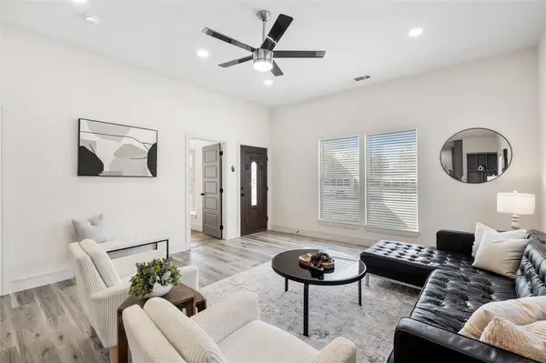 915 E Humbolt Street, Fort Worth, TX 76104