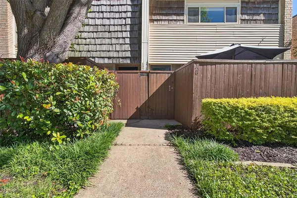 2702 Douglas Avenue #126, Dallas, TX 75219