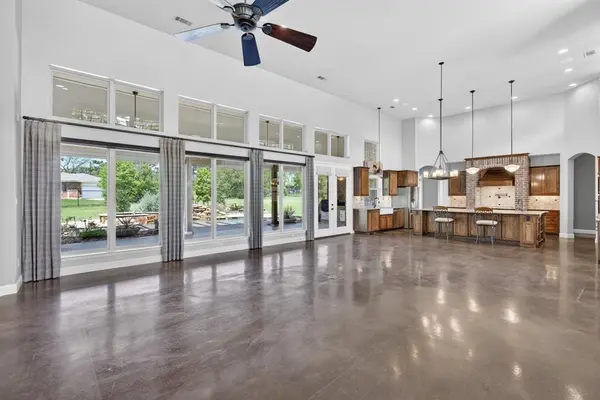 3908 Chapel Court, Double Oak, TX 75028